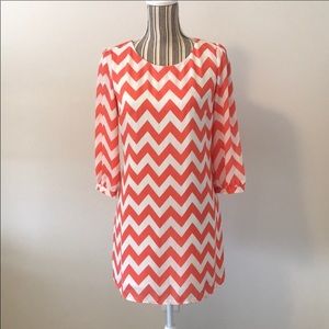 Women’s peach Chevron dress 🤩